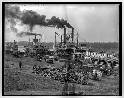 The Levee, Vicksburg, Miss. between 1900 and 1906.